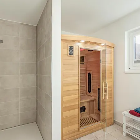 Skønt Hus I Med Sauna * Tossens